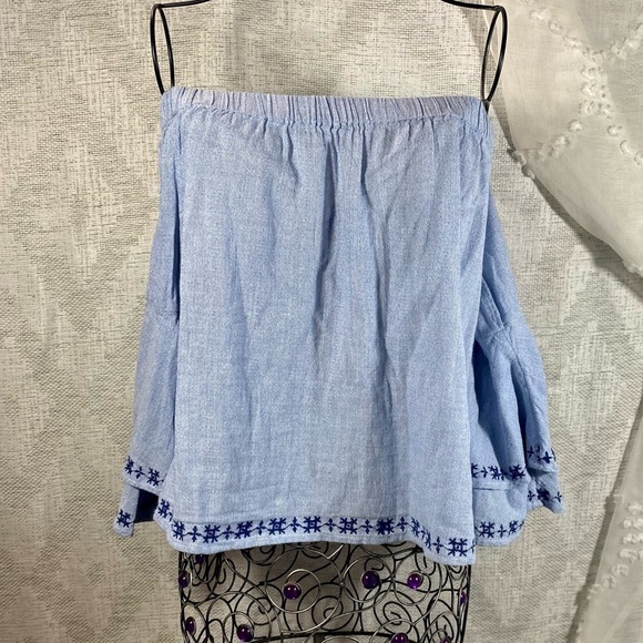 Lucky Brand off shoulder pinstripe embroidered blouse size M - Picture 2 of 6